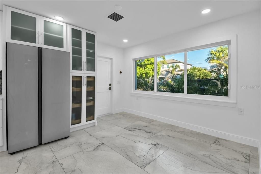 На продажу: $2,350,000 (5 спален, 5 ванн, 3126 Квадратных фут)