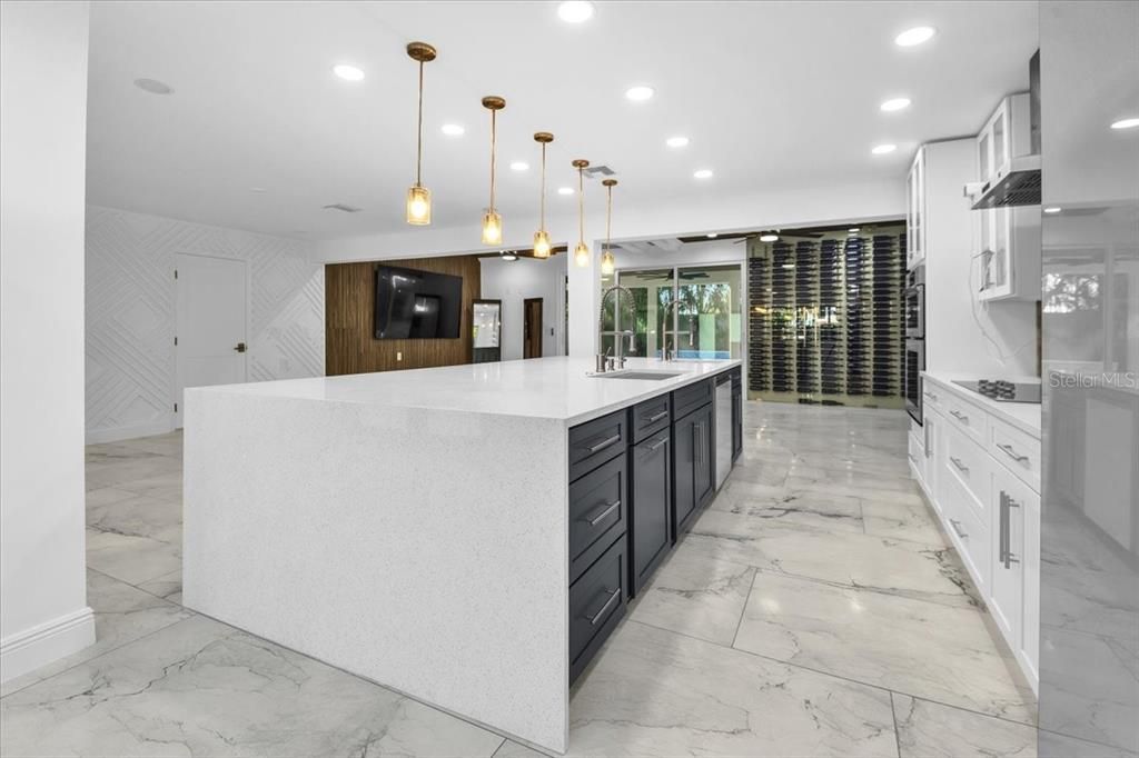 На продажу: $2,350,000 (5 спален, 5 ванн, 3126 Квадратных фут)