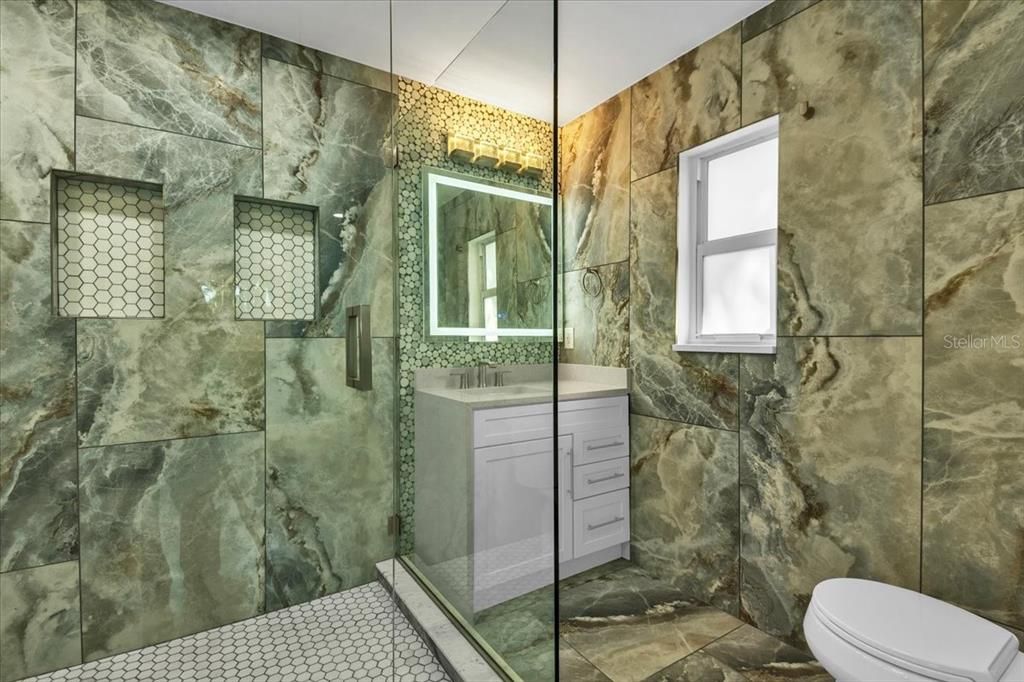 На продажу: $2,350,000 (5 спален, 5 ванн, 3126 Квадратных фут)