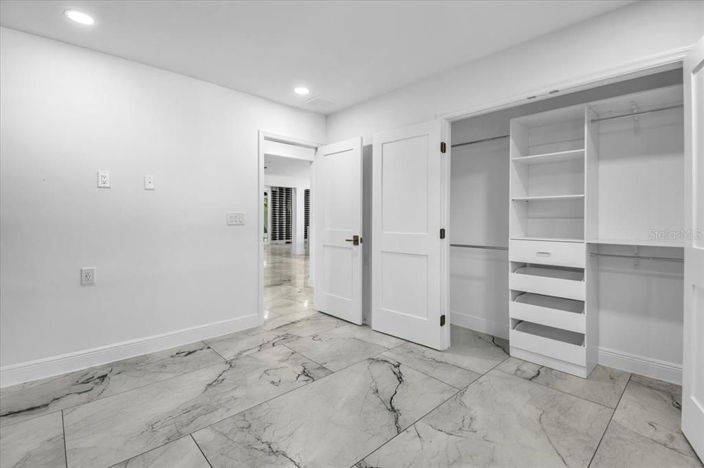 На продажу: $2,350,000 (5 спален, 5 ванн, 3126 Квадратных фут)