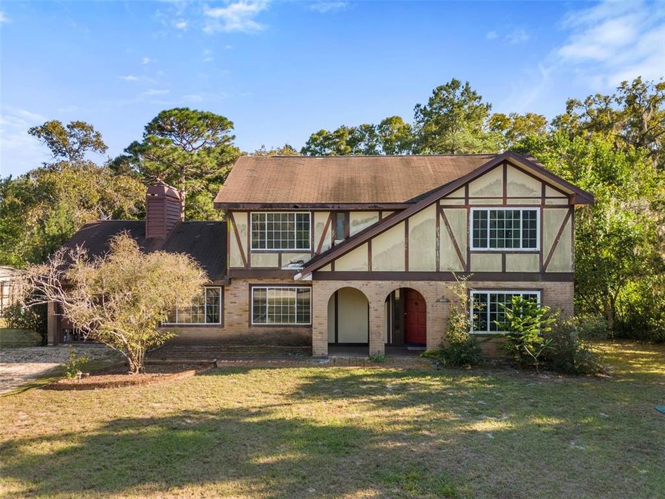 Recently Sold: $329,900 (4 beds, 2 baths, 2118 Square Feet)