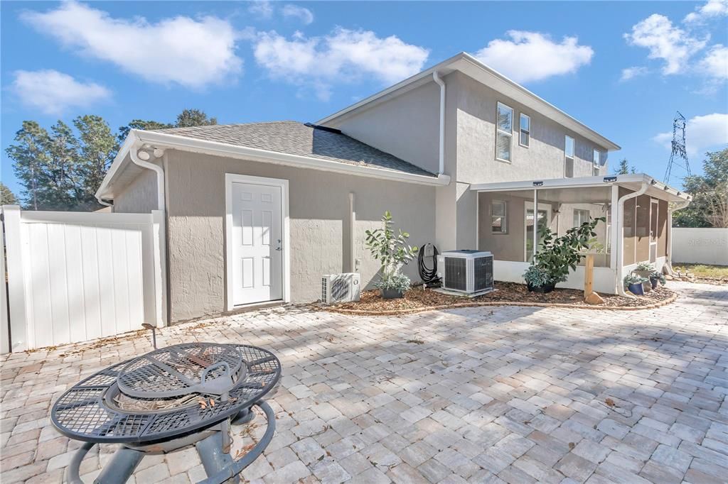 For Sale: $365,000 (4 beds, 2 baths, 2336 Square Feet)