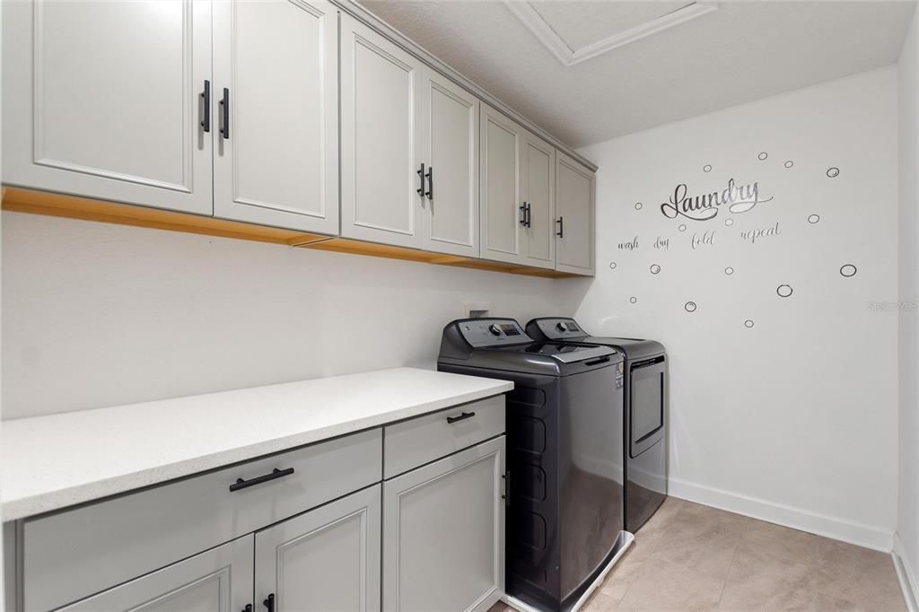 出租: $3,800 (5 贝兹, 4 浴室, 3809 平方英尺)