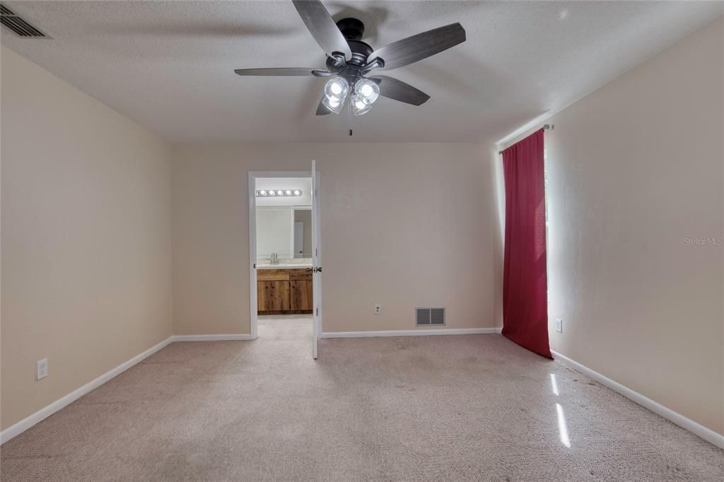 待售: $359,900 (3 贝兹, 2 浴室, 1808 平方英尺)