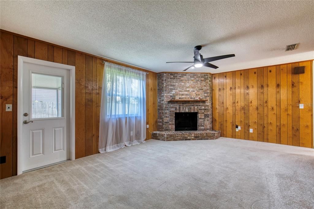 待售: $359,900 (3 贝兹, 2 浴室, 1808 平方英尺)