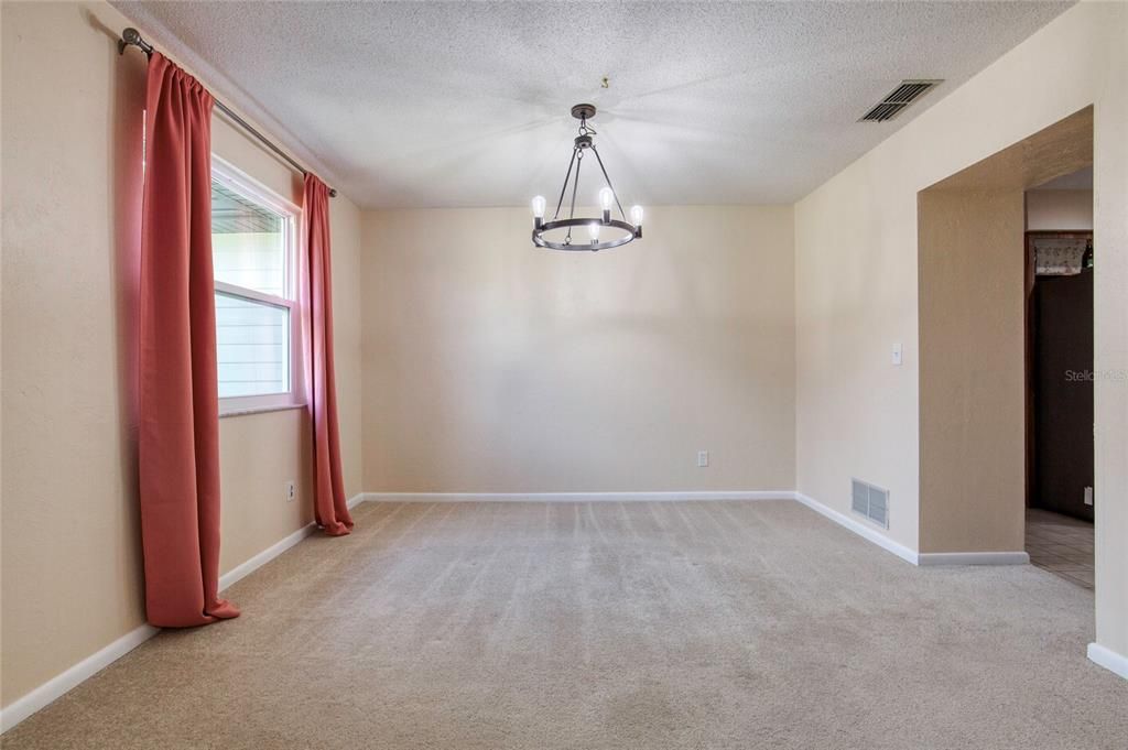 待售: $359,900 (3 贝兹, 2 浴室, 1808 平方英尺)