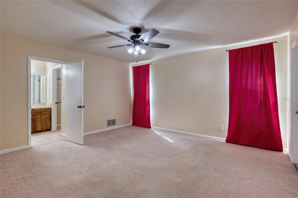 待售: $359,900 (3 贝兹, 2 浴室, 1808 平方英尺)