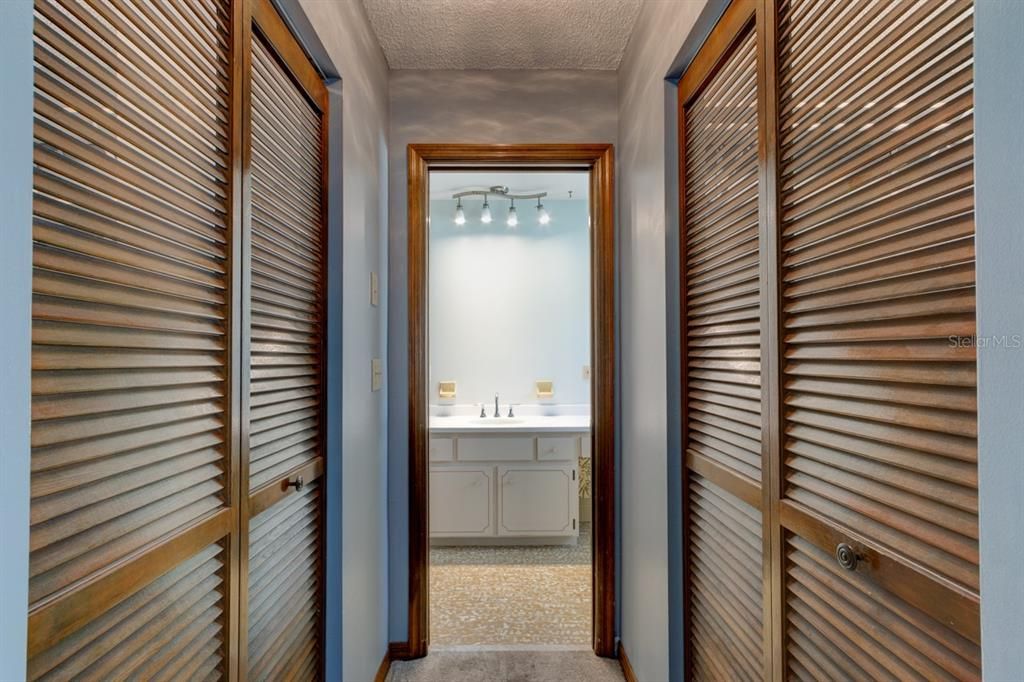 For Sale: $360,000 (3 beds, 2 baths, 2576 Square Feet)