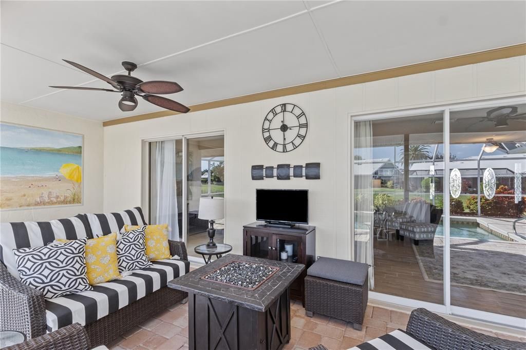 Active With Contract: $565,000 (3 beds, 2 baths, 2246 Square Feet)