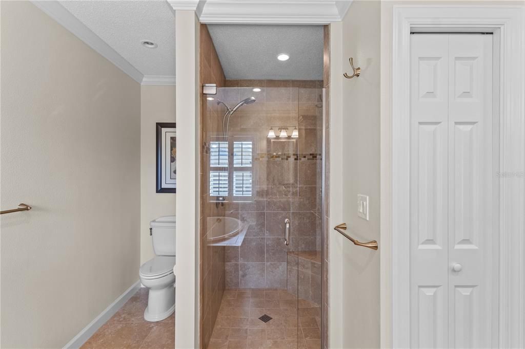 Active With Contract: $565,000 (3 beds, 2 baths, 2246 Square Feet)