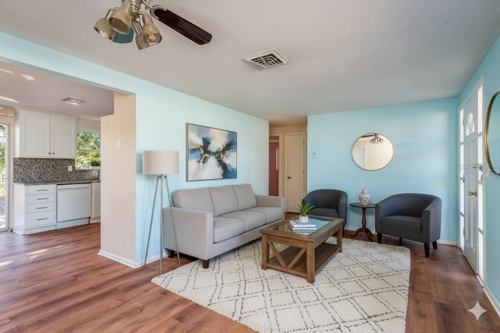 Activo con contrato: $190,000 (3 camas, 1 baños, 976 Pies cuadrados)