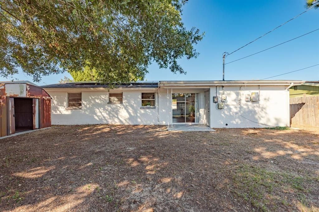 Activo con contrato: $190,000 (3 camas, 1 baños, 976 Pies cuadrados)