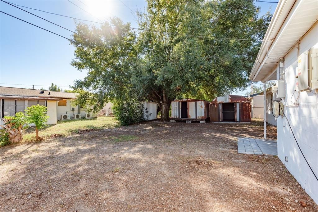 Activo con contrato: $190,000 (3 camas, 1 baños, 976 Pies cuadrados)