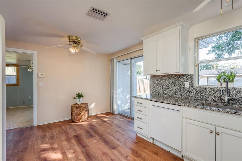 Activo con contrato: $190,000 (3 camas, 1 baños, 976 Pies cuadrados)