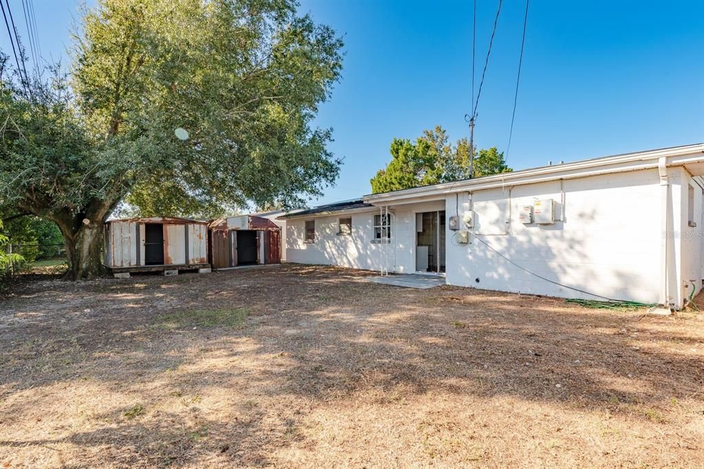 Activo con contrato: $190,000 (3 camas, 1 baños, 976 Pies cuadrados)