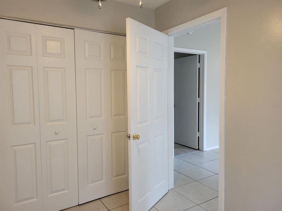 For Sale: $399,000 (0 beds, 0 baths, 1978 Square Feet)