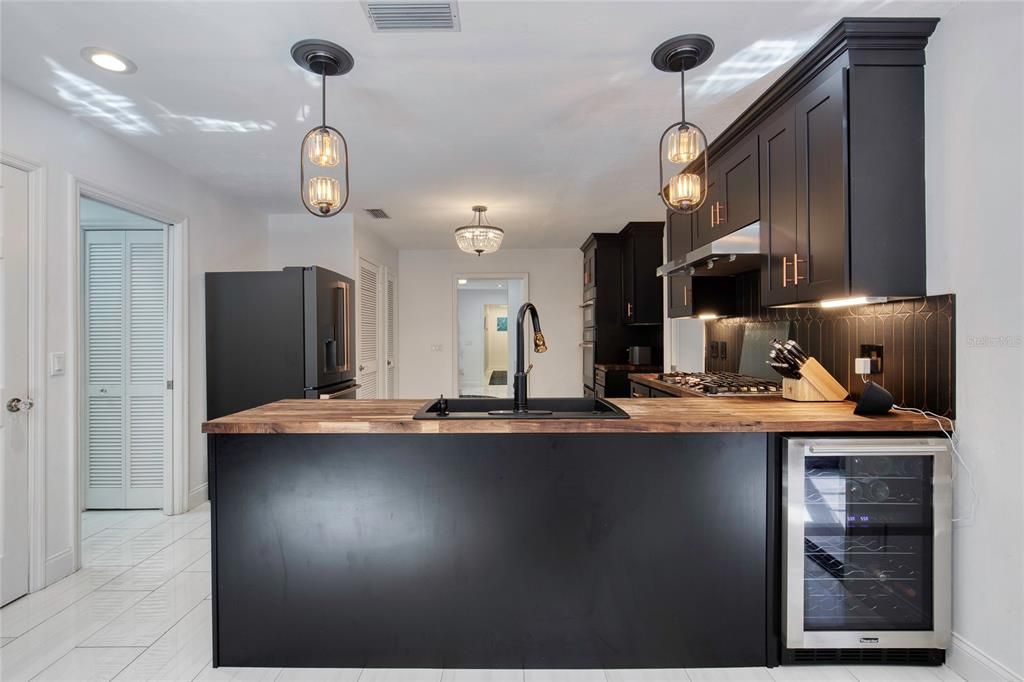 На продажу: $850,000 (4 спален, 3 ванн, 2682 Квадратных фут)