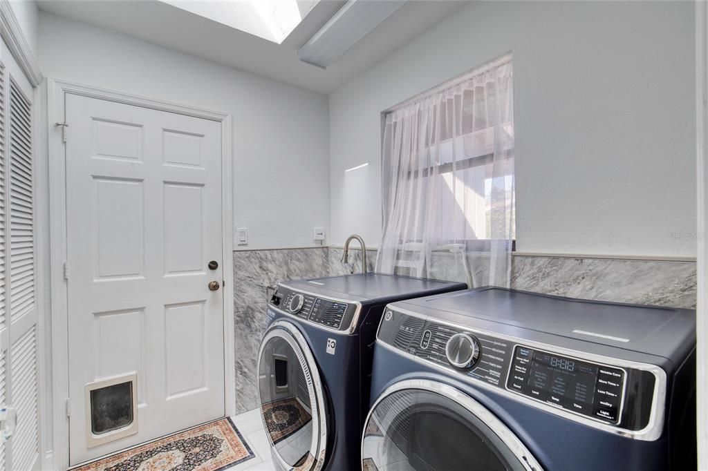 На продажу: $850,000 (4 спален, 3 ванн, 2682 Квадратных фут)