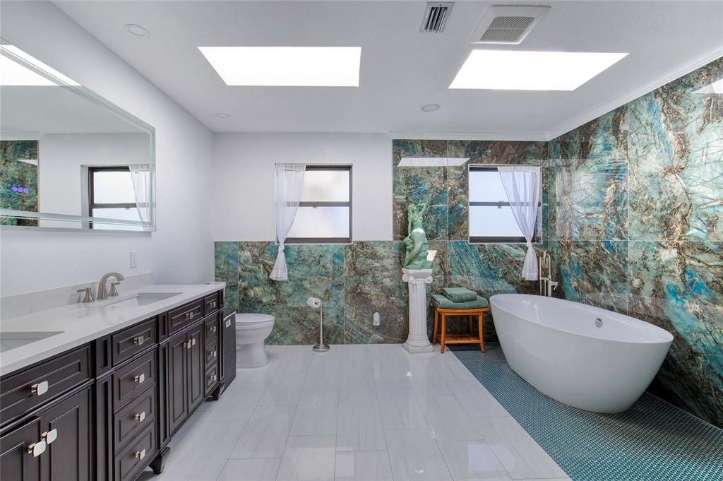 На продажу: $850,000 (4 спален, 3 ванн, 2682 Квадратных фут)