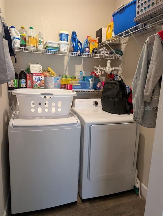 For Rent: $2,100 (3 beds, 2 baths, 1293 Square Feet)