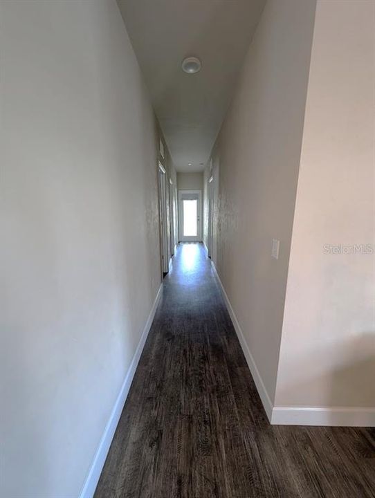 For Rent: $2,100 (3 beds, 2 baths, 1293 Square Feet)