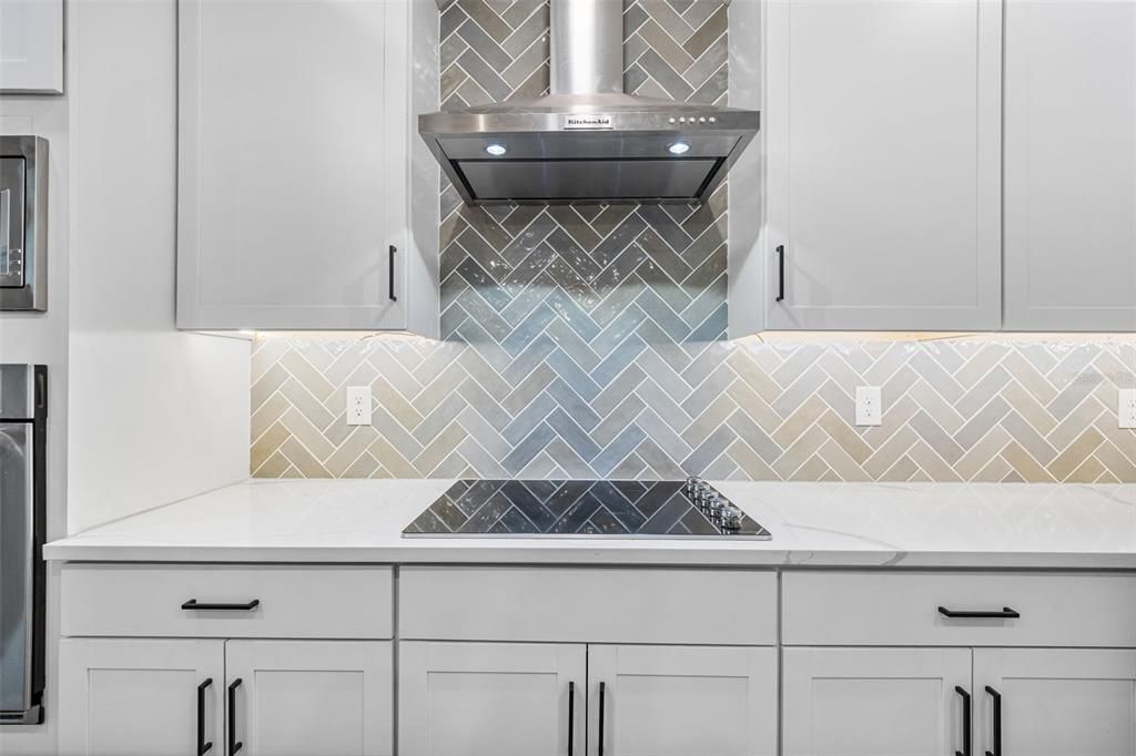 For Sale: $699,900 (5 beds, 4 baths, 3550 Square Feet)