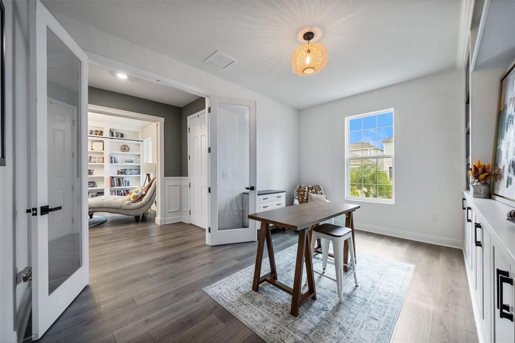 For Sale: $699,900 (5 beds, 4 baths, 3550 Square Feet)