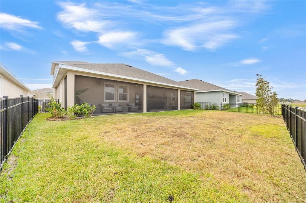 For Sale: $699,900 (5 beds, 4 baths, 3550 Square Feet)