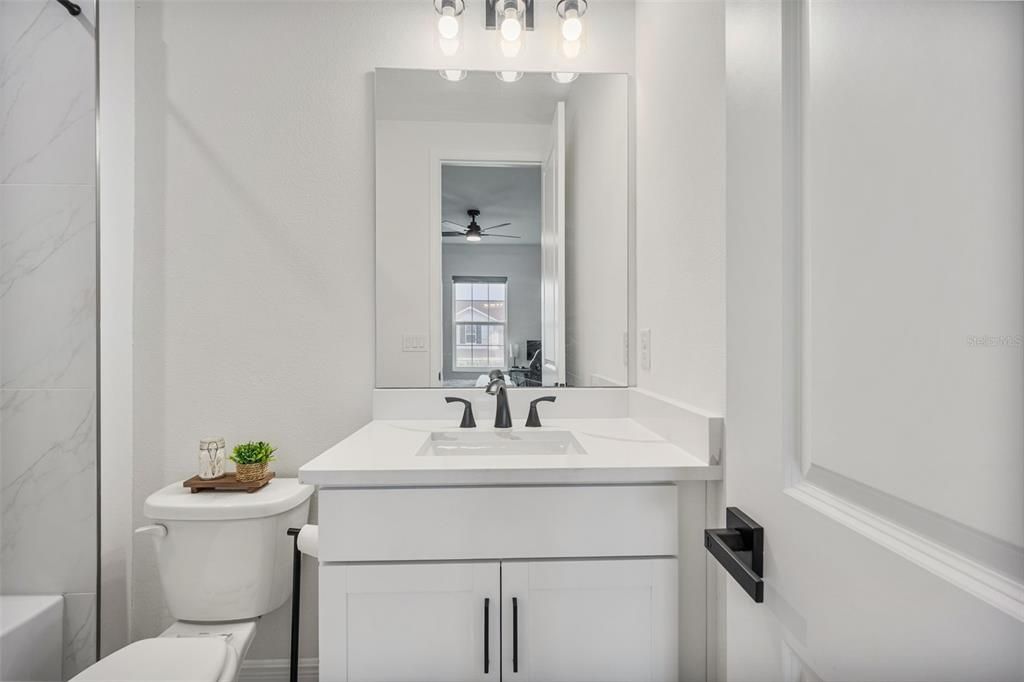 For Sale: $699,900 (5 beds, 4 baths, 3550 Square Feet)