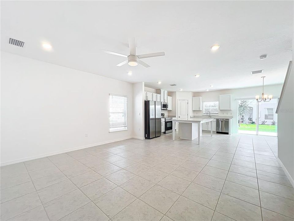 В аренду: $1,950 (3 спален, 2 ванн, 1694 Квадратных фут)