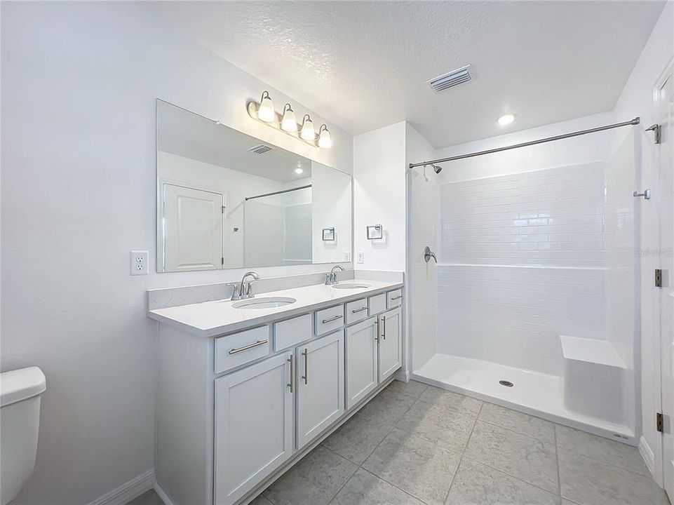 В аренду: $1,950 (3 спален, 2 ванн, 1694 Квадратных фут)