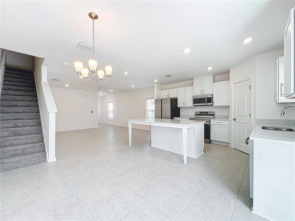 В аренду: $1,950 (3 спален, 2 ванн, 1694 Квадратных фут)