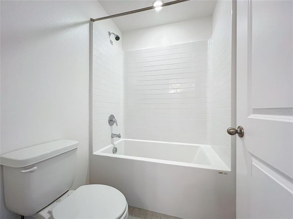 В аренду: $1,950 (3 спален, 2 ванн, 1694 Квадратных фут)