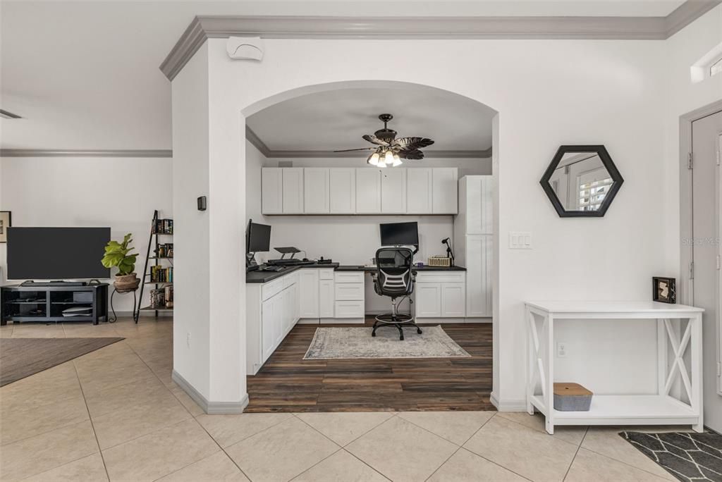 For Sale: $435,000 (3 beds, 2 baths, 2078 Square Feet)