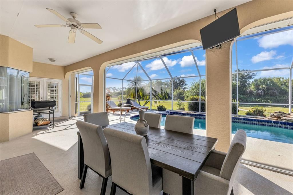 For Sale: $435,000 (3 beds, 2 baths, 2078 Square Feet)