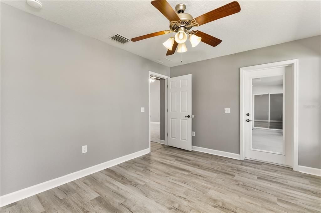 待售: $389,000 (3 贝兹, 2 浴室, 1958 平方英尺)