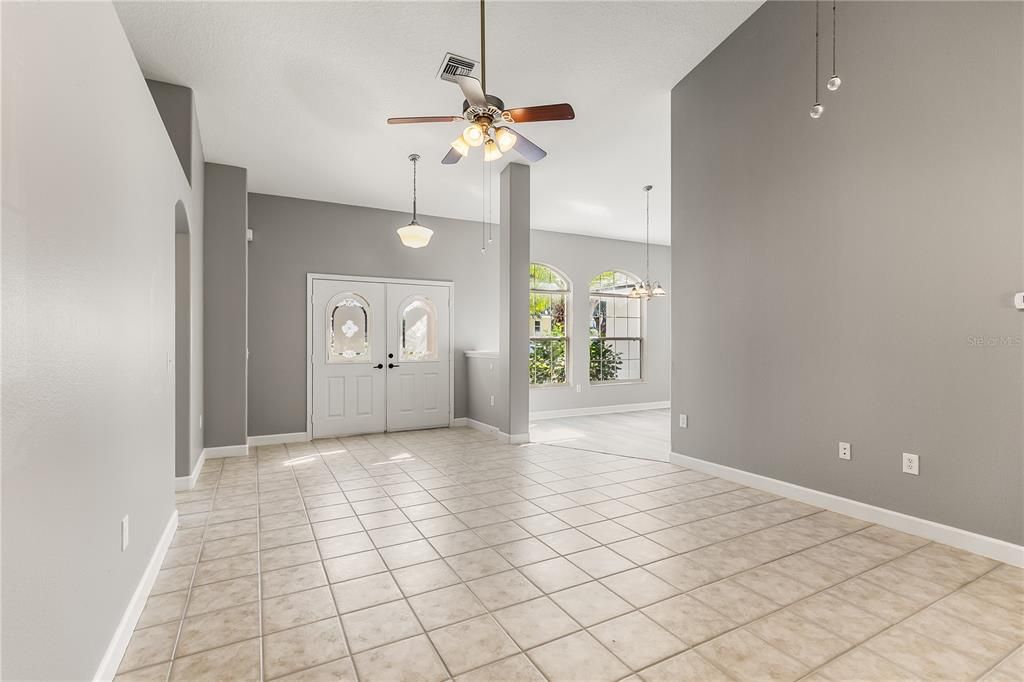 待售: $389,000 (3 贝兹, 2 浴室, 1958 平方英尺)