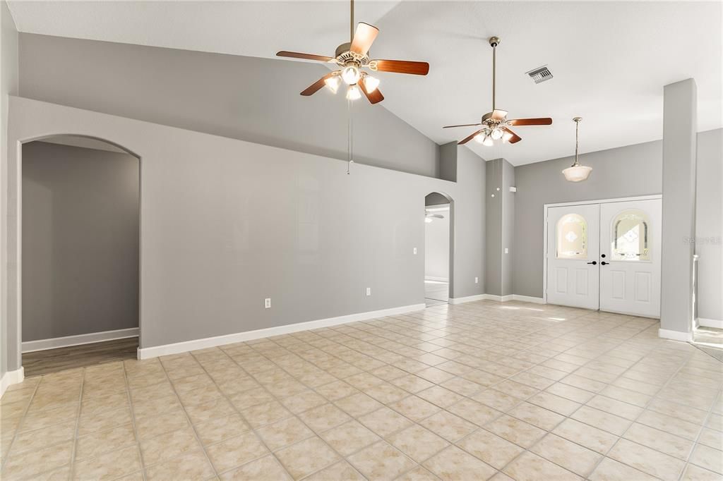 待售: $389,000 (3 贝兹, 2 浴室, 1958 平方英尺)