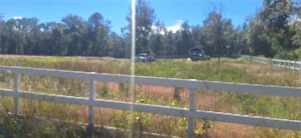 En Venta: $225,000 (2.30 acres)