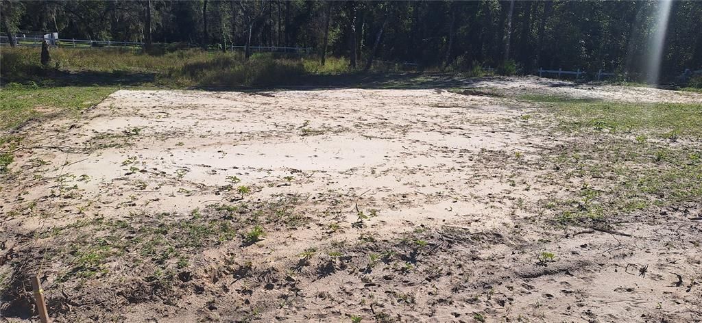 En Venta: $225,000 (2.30 acres)