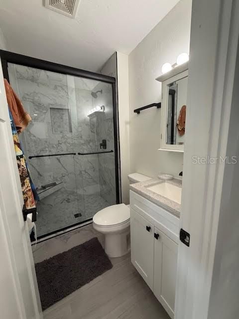 For Sale: $385,000 (2 beds, 2 baths, 1060 Square Feet)