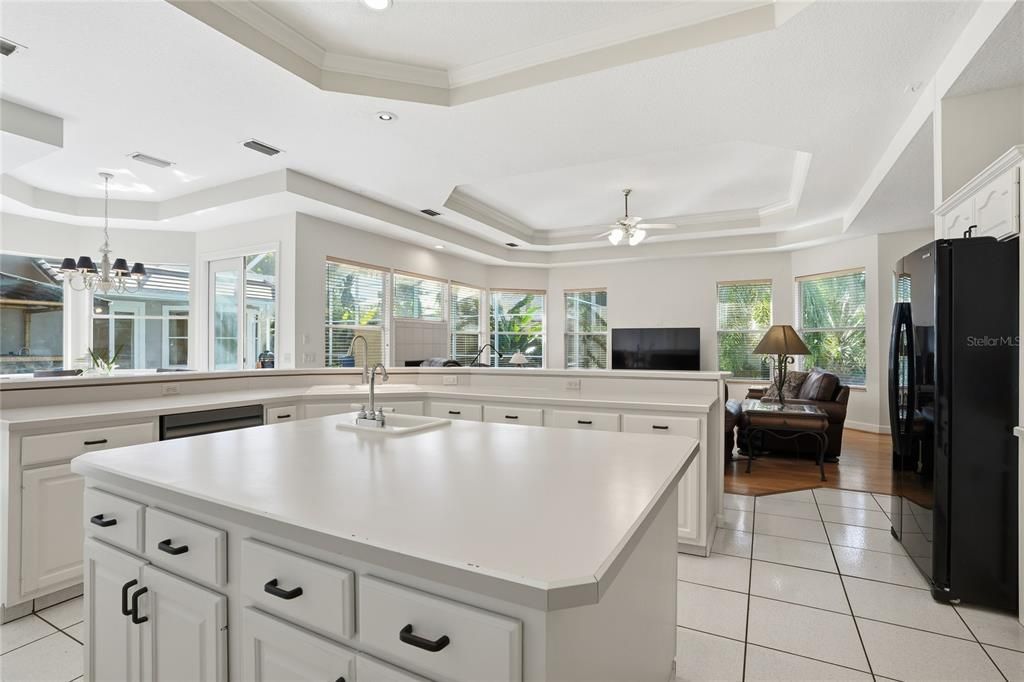 For Sale: $1,100,000 (4 beds, 3 baths, 3515 Square Feet)