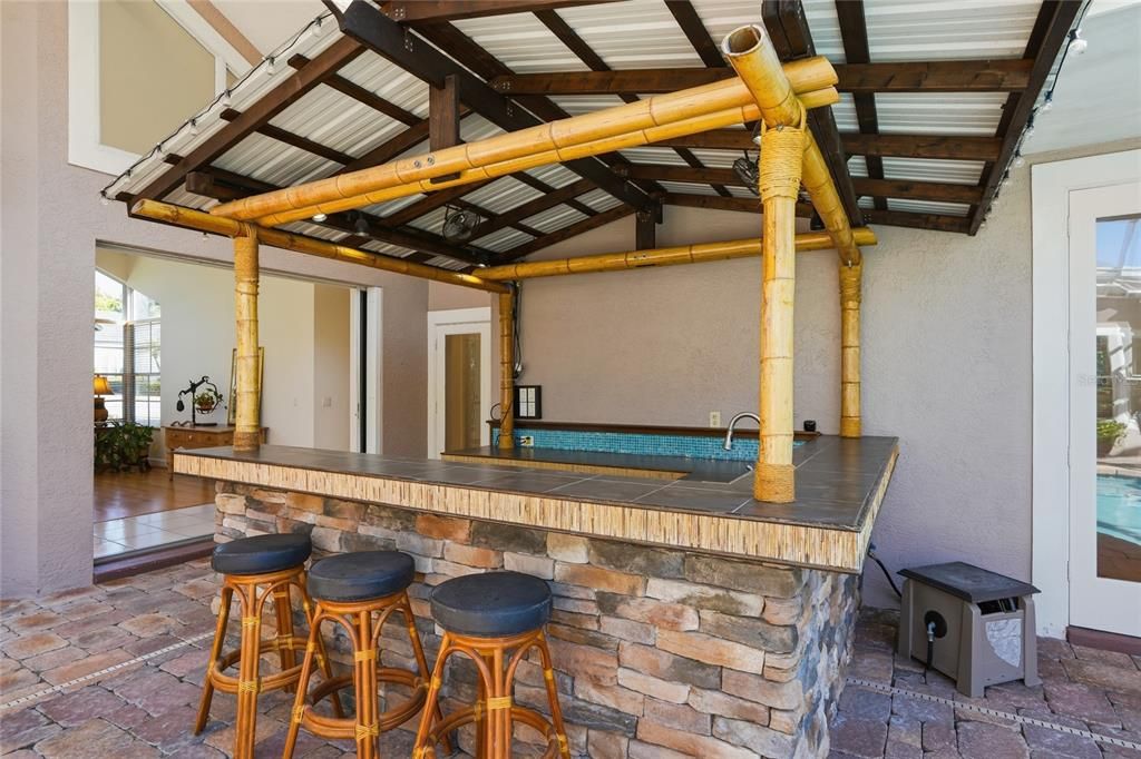 For Sale: $1,100,000 (4 beds, 3 baths, 3515 Square Feet)