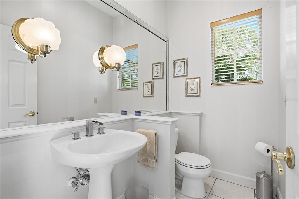 For Sale: $1,100,000 (4 beds, 3 baths, 3515 Square Feet)