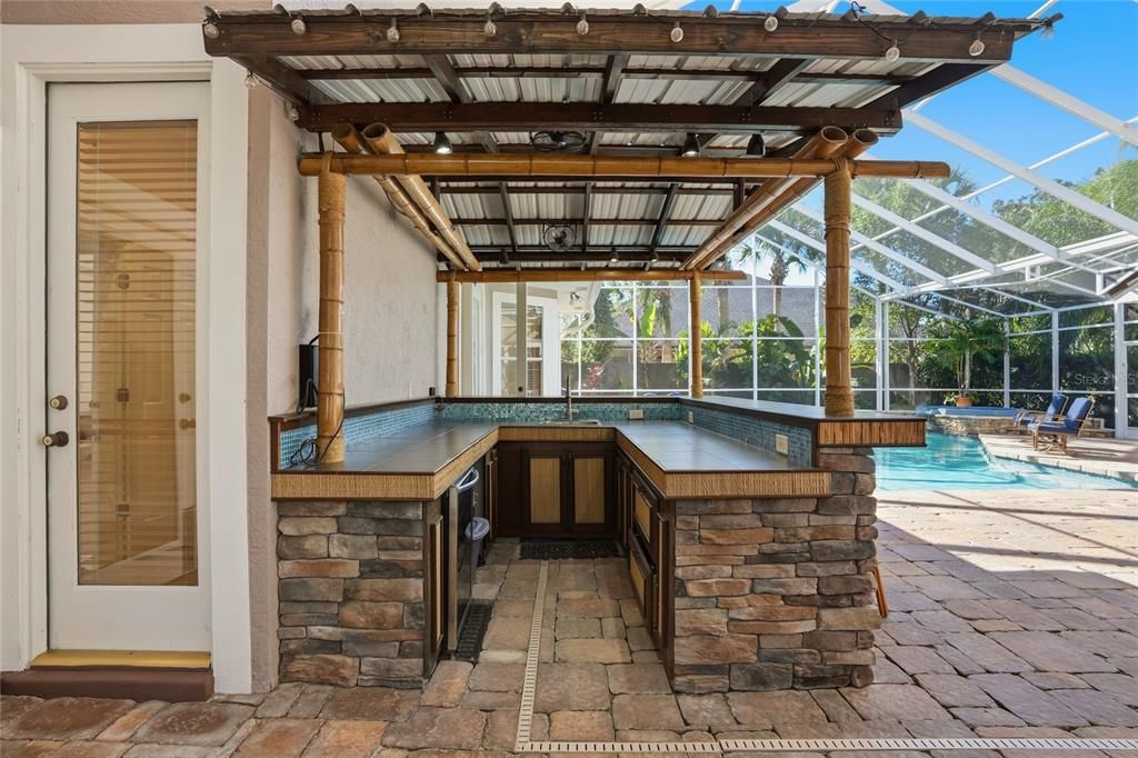 For Sale: $1,100,000 (4 beds, 3 baths, 3515 Square Feet)