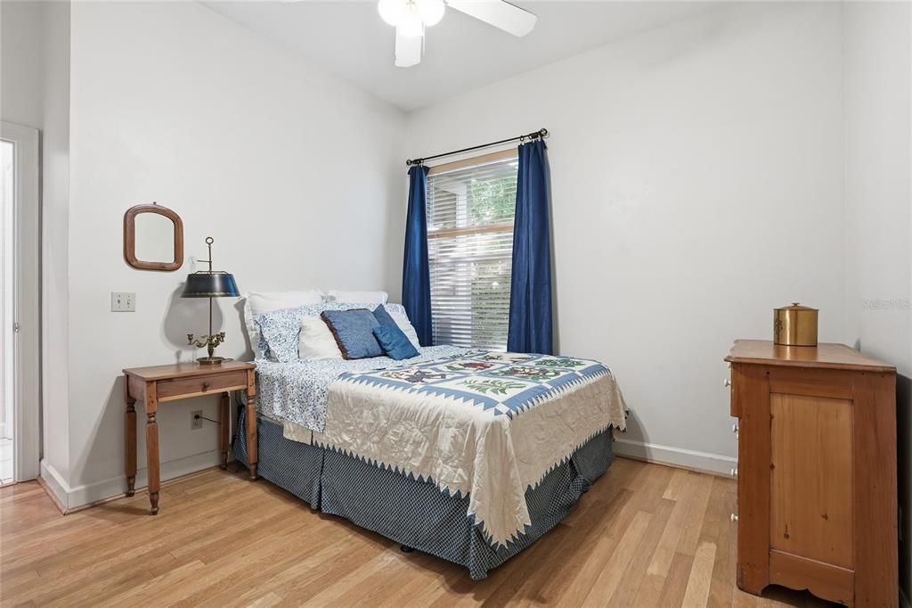 For Sale: $1,100,000 (4 beds, 3 baths, 3515 Square Feet)