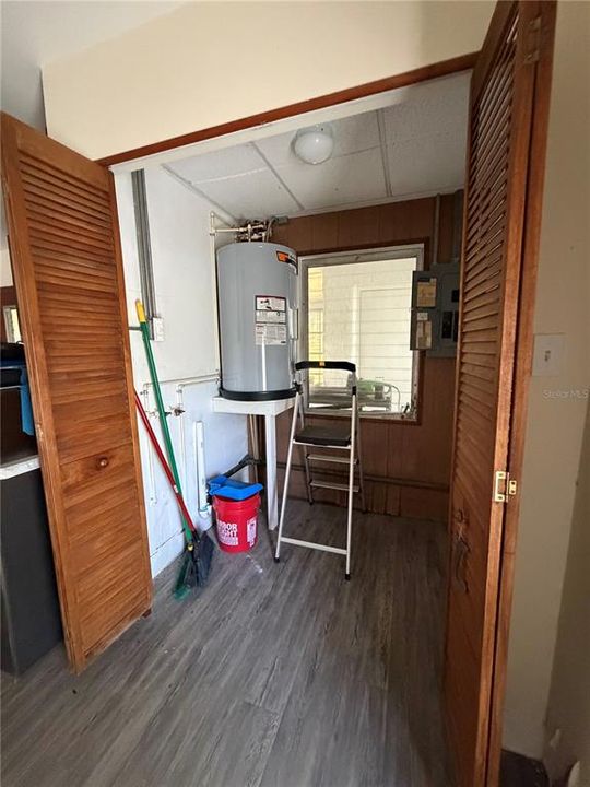 待售: $400,000 (2 贝兹, 2 浴室, 933 平方英尺)