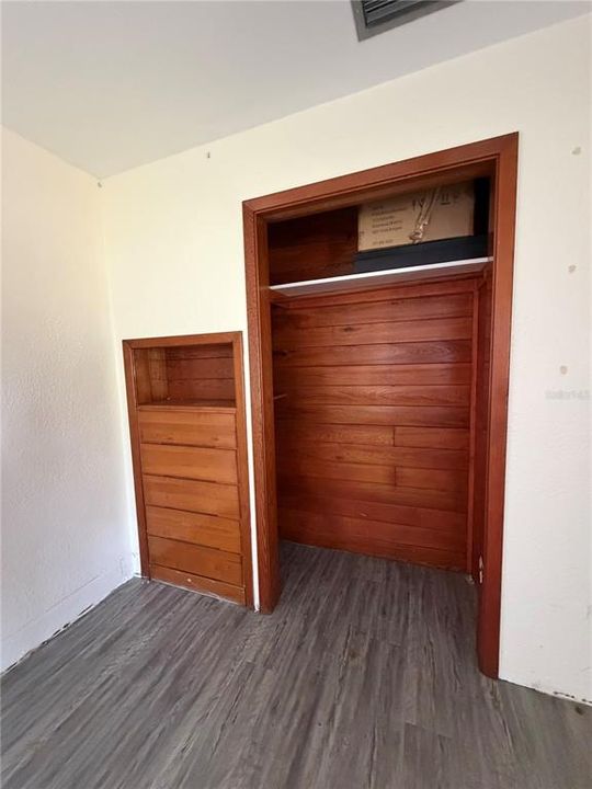 待售: $400,000 (2 贝兹, 2 浴室, 933 平方英尺)