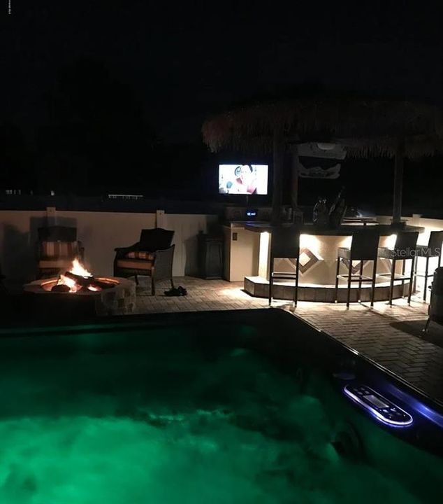 На продажу: $316,500 (3 спален, 2 ванн, 2037 Квадратных фут)