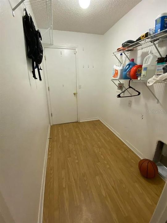 На продажу: $316,500 (3 спален, 2 ванн, 2037 Квадратных фут)